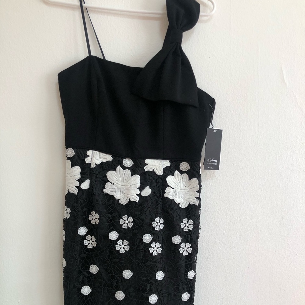 One shoulder black dress